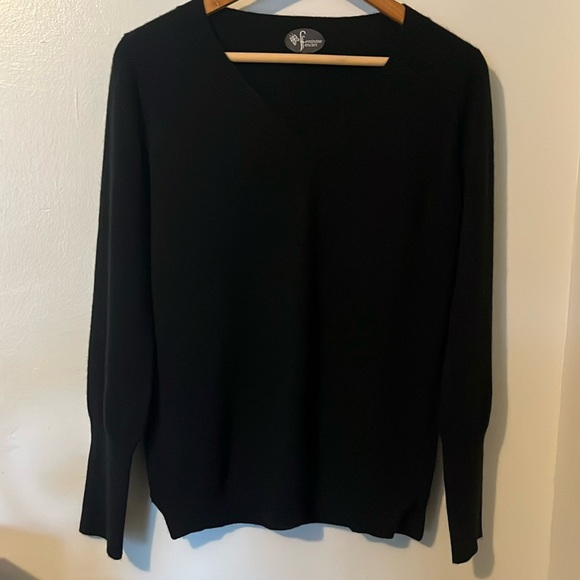 Feminine Fancies Boutique 100% Cashmere Black V-Neck Sweater Sz M - Picture 1 of 8